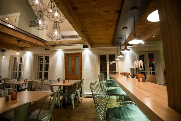 Chez Victor photo 3