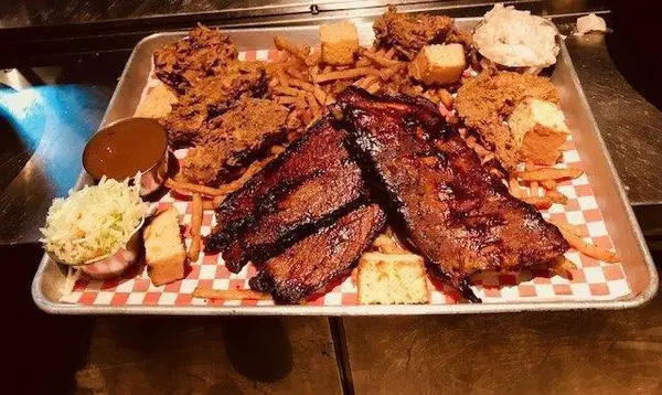 Diablos BBQ Smokehouse photo 8