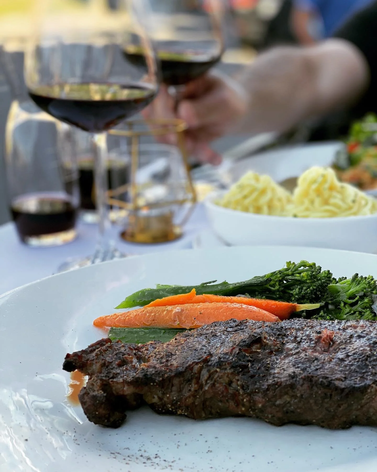 Rosebowl Steak & Seafood photo 4