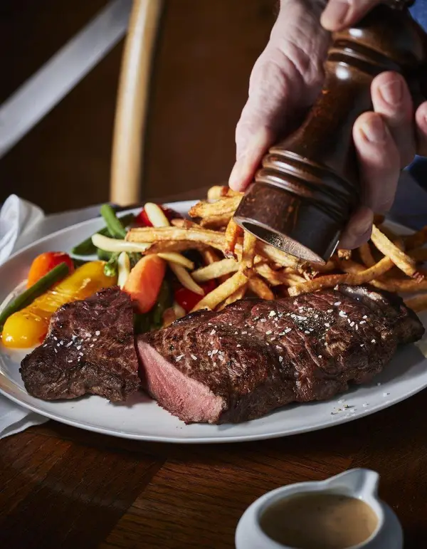 Steak Frites St-Paul photo 1
