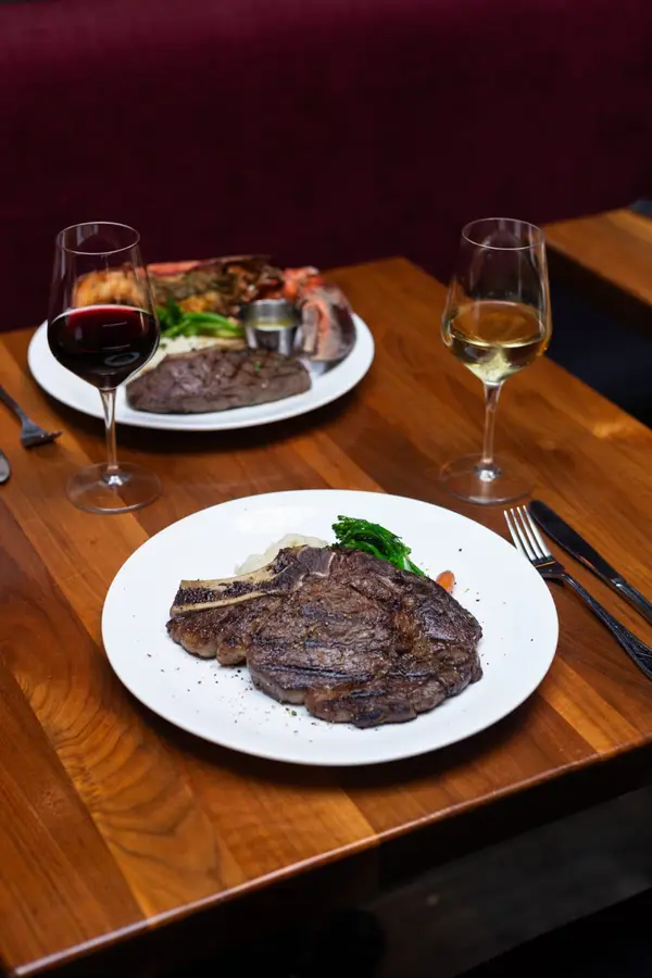 Vieux-Port Steakhouse photo 4